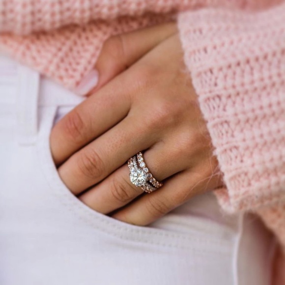 Silver White sapphire crystal birthston Ring - Picture 7 of 10